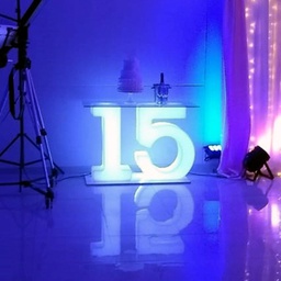 [NG15] Numero Luminoso 15 De 120x82cm - Mesita con luz de color